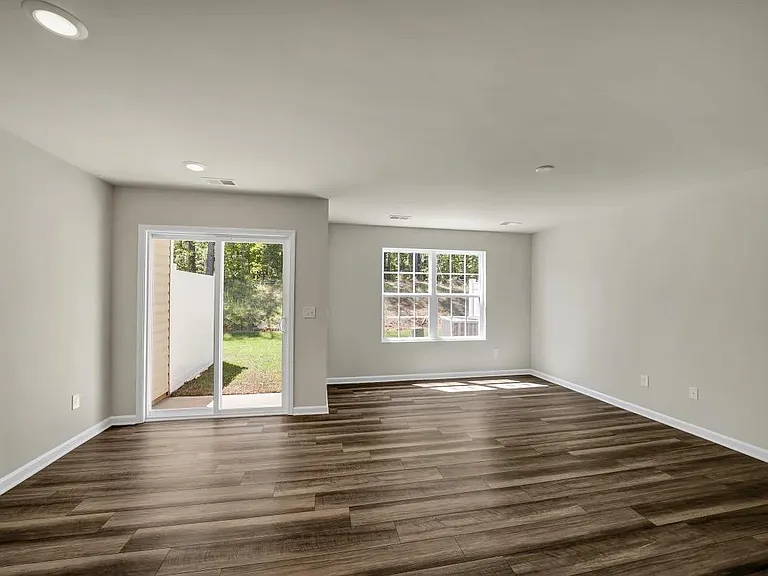 109C Rose Park Ct — Photo 6