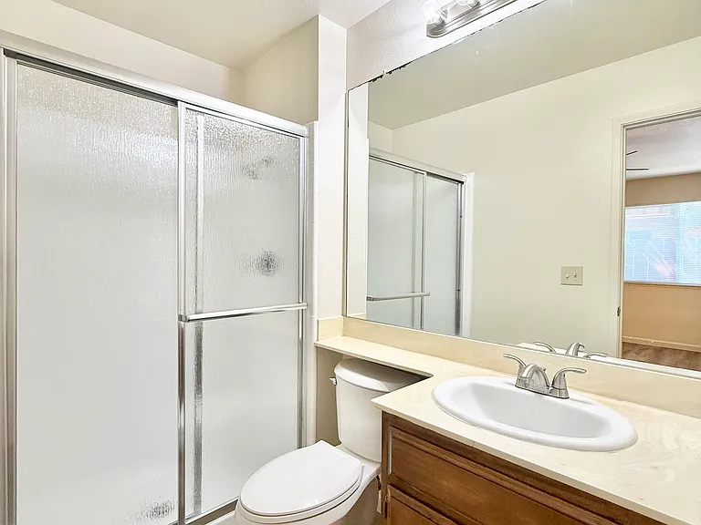 811 Wimbledon Dr — Photo 9