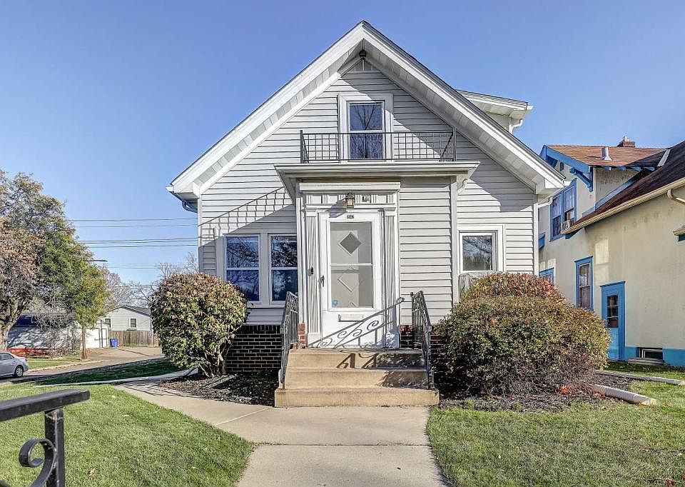 1st image of 1542 Maywood St