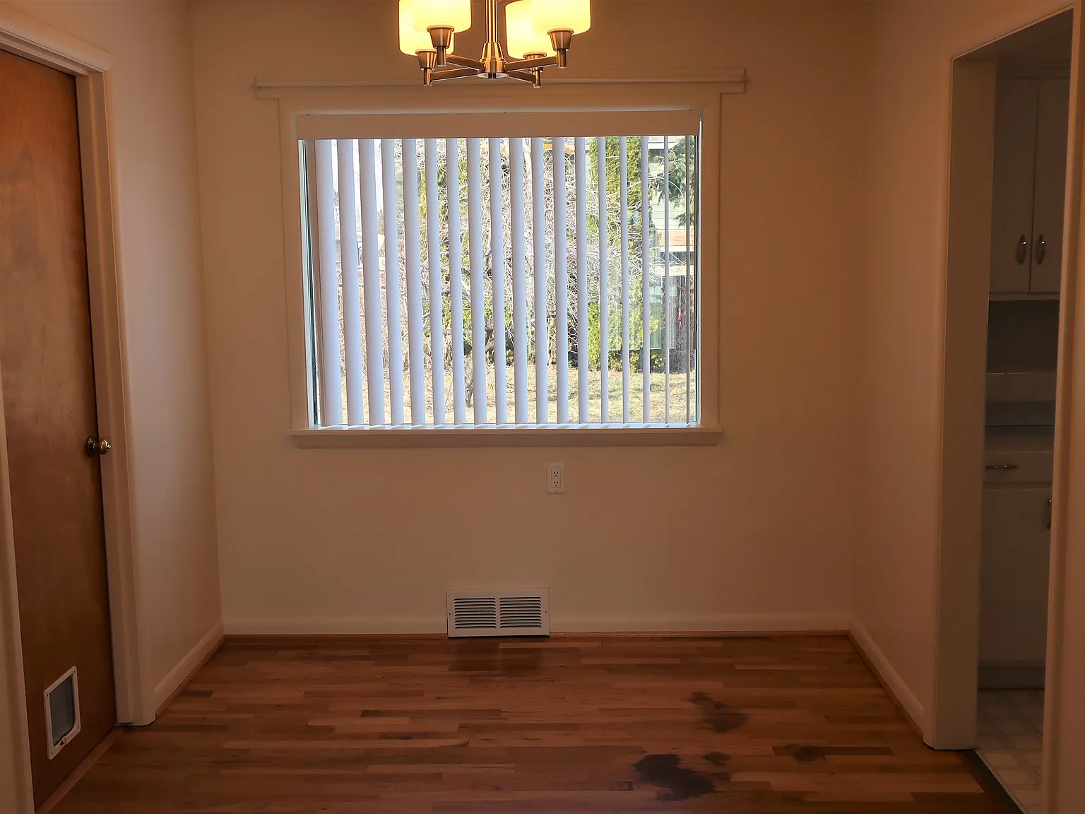 2 bed, 792 sqft, $1,800 — Photo 4