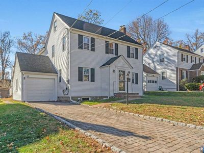 66 Werner Pl, Teaneck, NJ, 07666