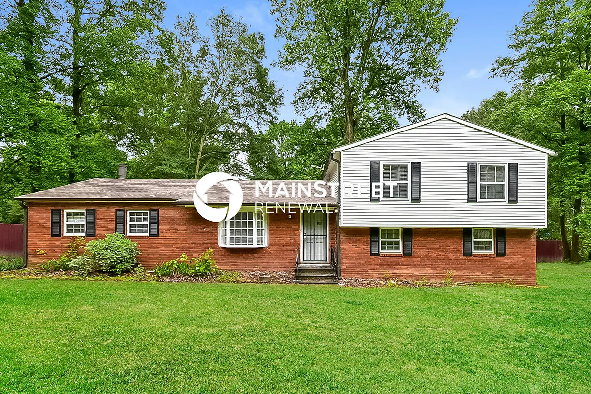 Front View - 981 Blanchard Rd