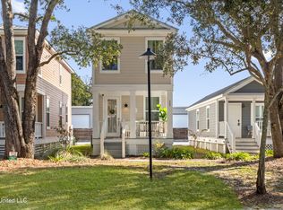 2207 Government St #11, Ocean Springs, MS 39564