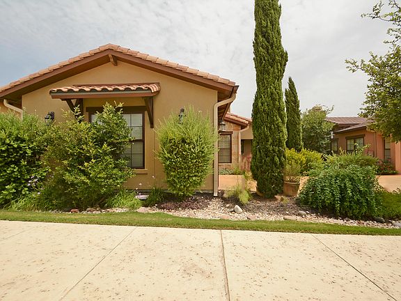 2nd image of 206 Versilia Cir