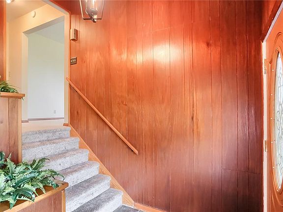 4th image of 545 Morningstar Dr