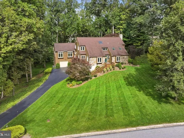 945 Marie Rochelle Dr, West Chester, PA 19382