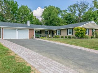 8 Alder Ct, Matawan, NJ 07747