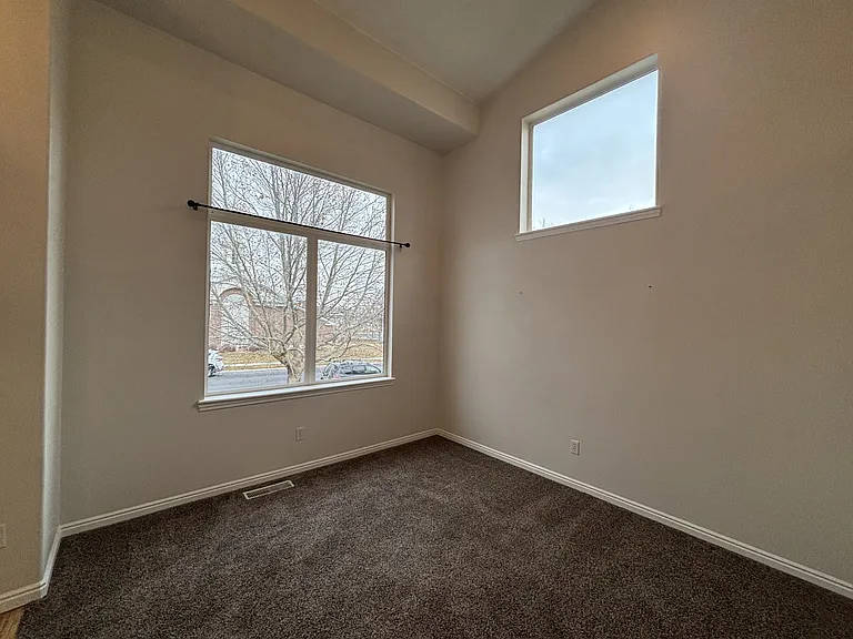 4102 E Smith Ranch Rd — Photo 3