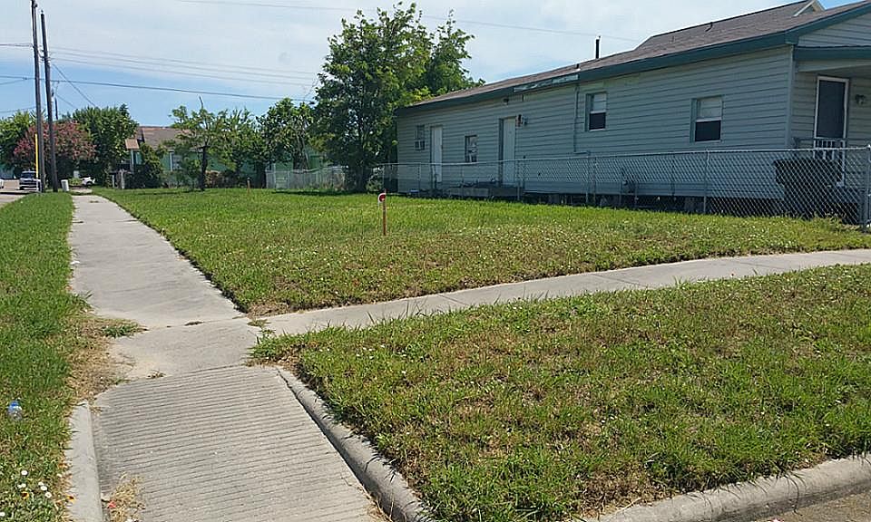 1st image of 5601 Avenue L