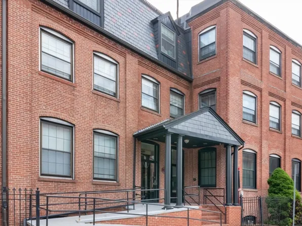 10 Weston Ave APT 211, Quincy, MA 02170