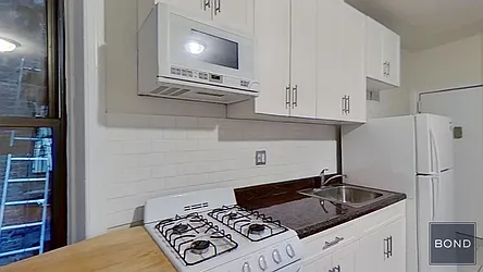 Rented by Bond New York