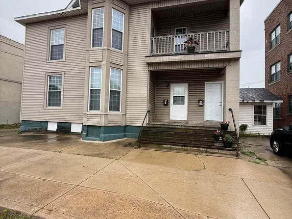321 W Charles St APT 1, Muncie, IN 47305