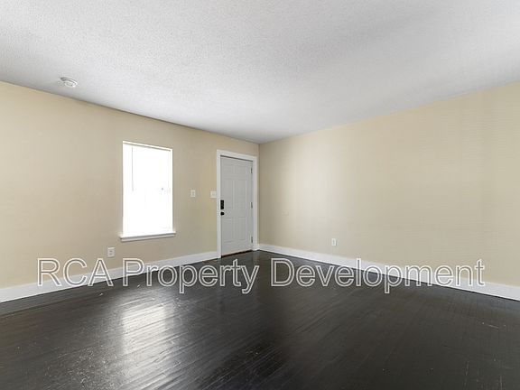 3rd image of 1157 Villa Ave #B