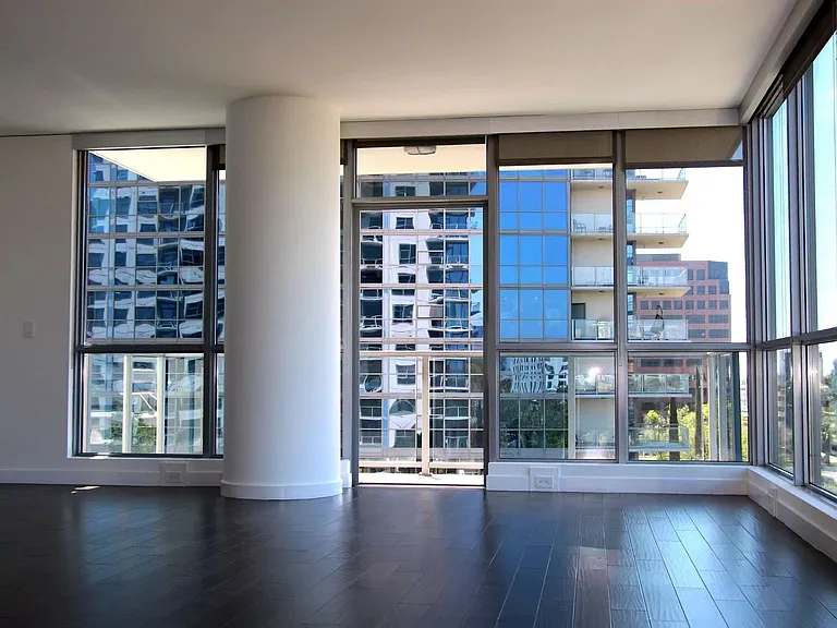 9 Macarthur Pl #N607 — Photo 25