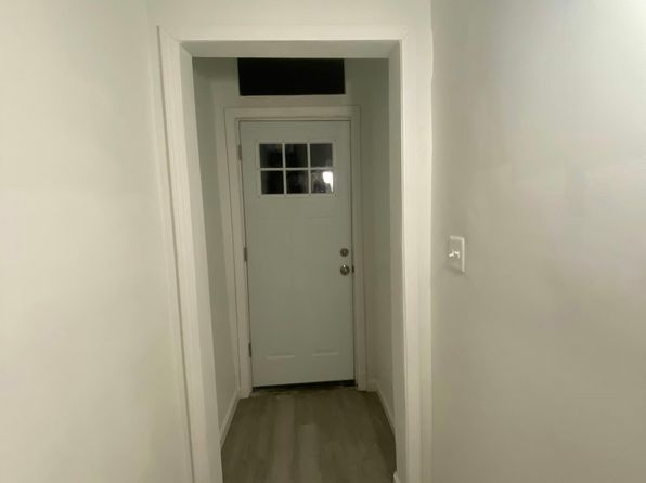 222 S 6th St, Jeannette, PA 15644