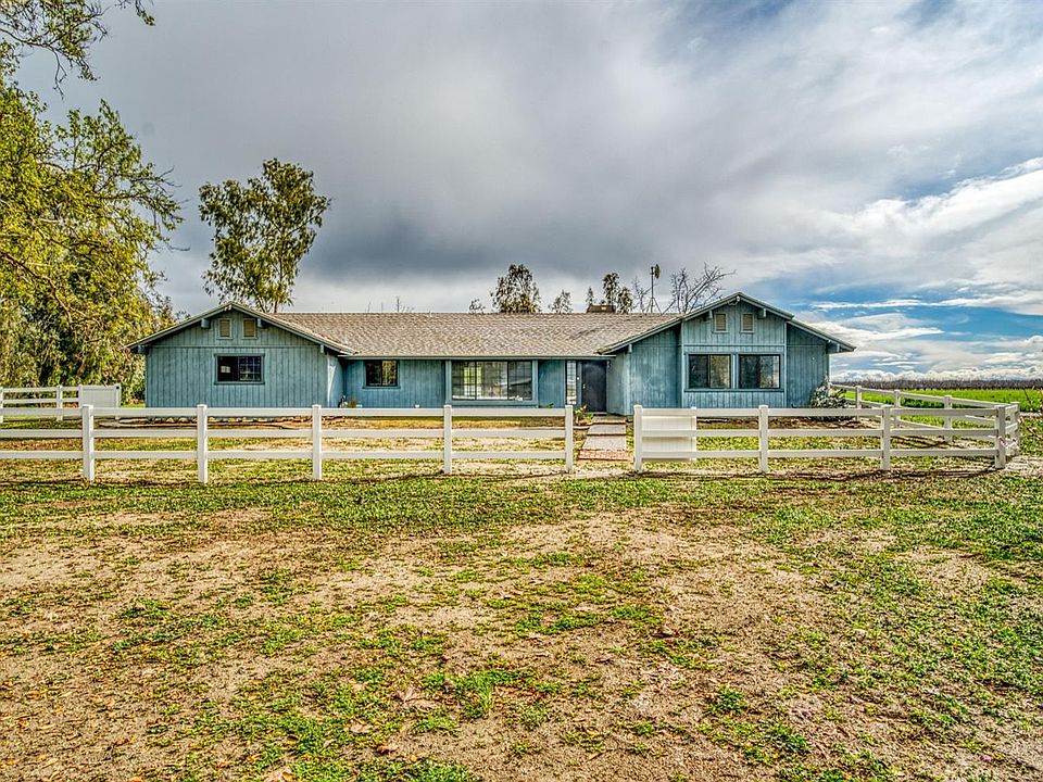 855 E Mount Whitney Ave, Laton, CA 93242 Zillow