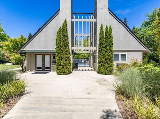 204 Foss Creek Cir APT A, Healdsburg, CA