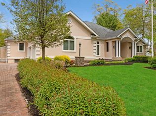 9 S Tamarack Dr, Brielle, NJ 08730