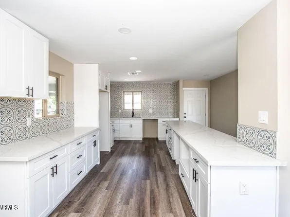 3401 W DIANA Avenue, Phoenix, AZ 85051