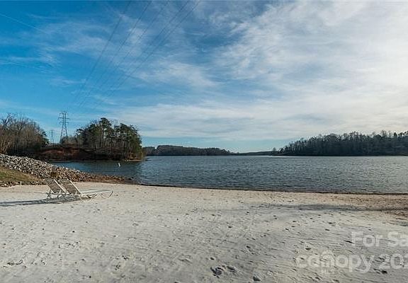 3rd image of LOT 21 Mountain Aire Dr Unit 21