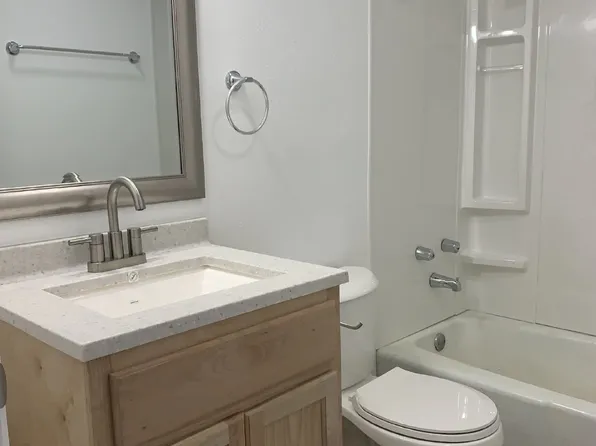 1000 Vine St APT 101, Jonesboro, AR 72401