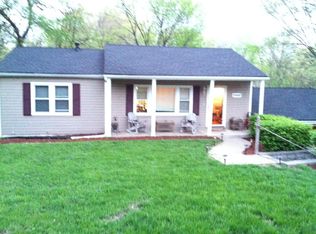 10445 Decker Ave, Overland, MO