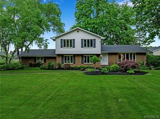 4267 River Rd, Youngstown, NY 14174