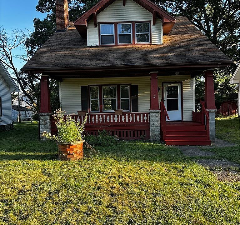1st image of 2743 Mount Vernon Ave