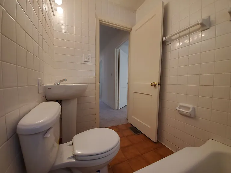 905 N Fulton St — Photo 19