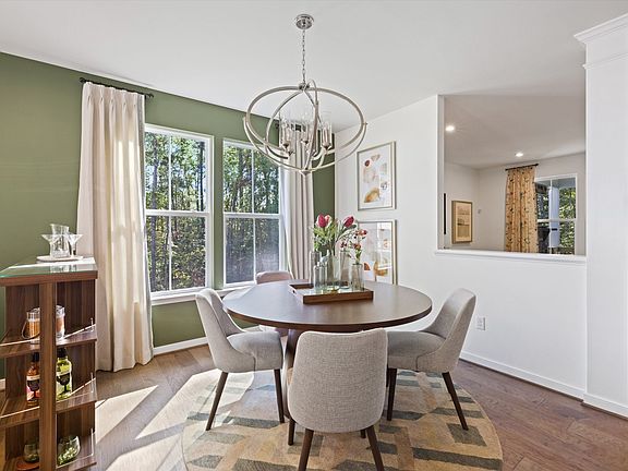 09-Dining Room