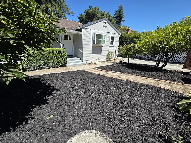 131 N San Pedro Rd — Photo 2