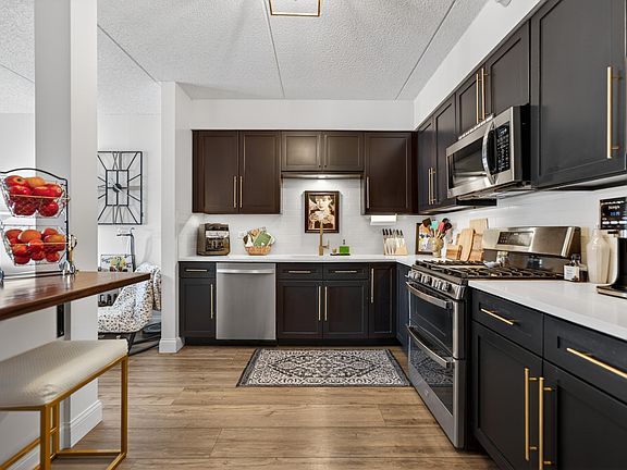 3rd image of 500 E Saint Charles Rd APT 302