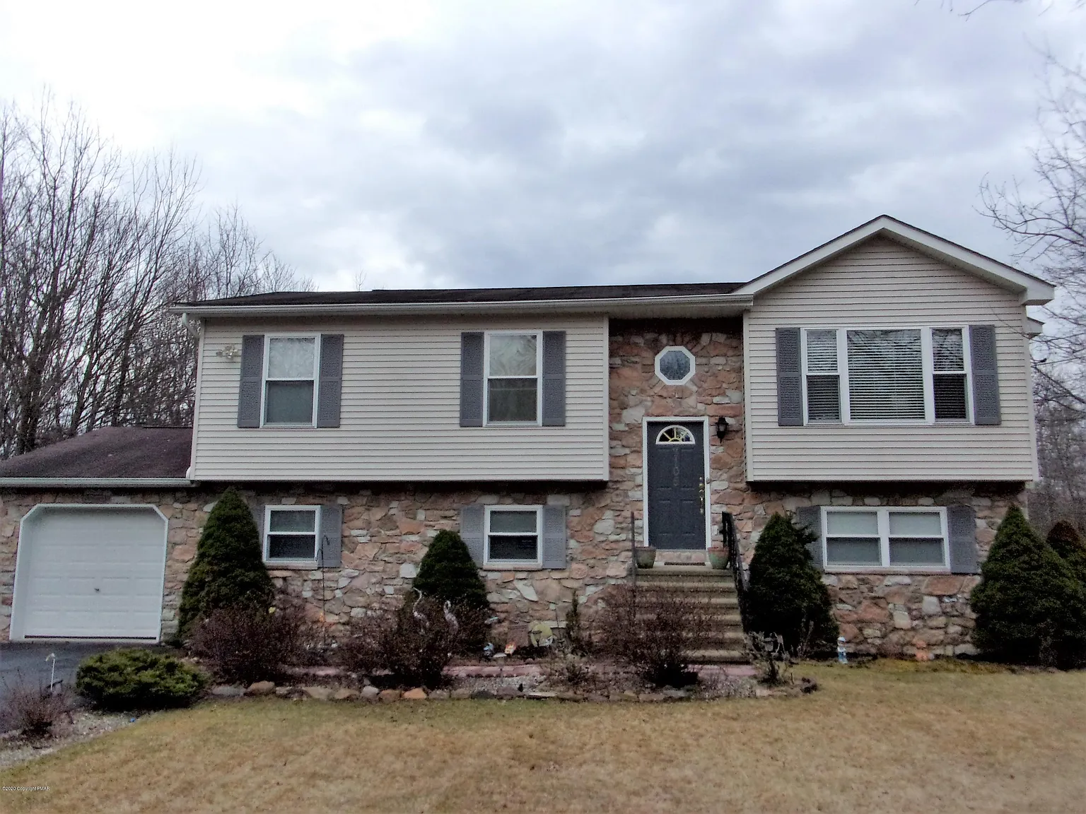 1216 Glade Dr photo 1