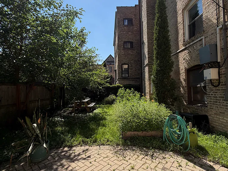 1110 Grove St #2W — Photo 16