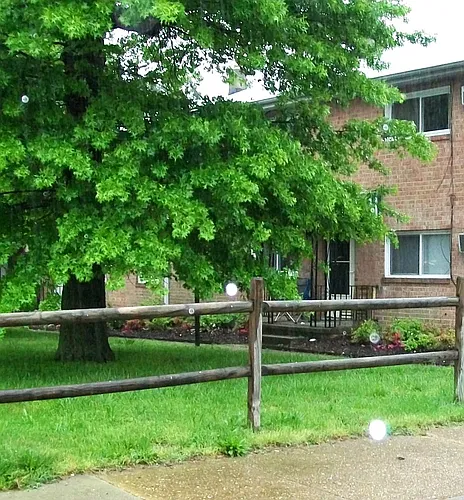 4027 Macarthur Ave Photo 1