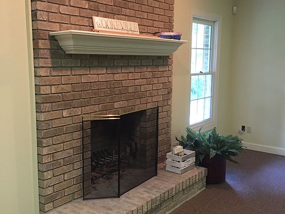 4th image of 3645 Lake Shore Dr