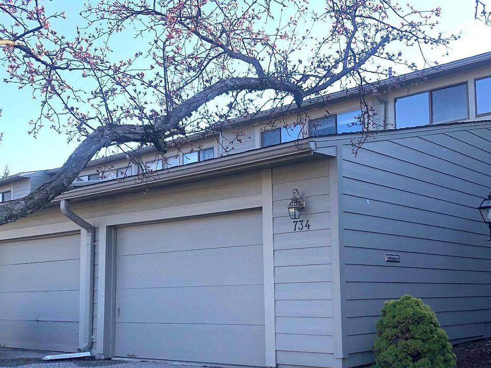 1st image of 734 Peninsula Ct #122