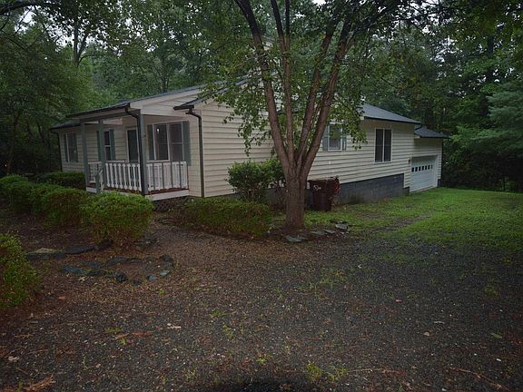 2nd image of 27 Kiowa Ln