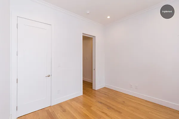 Rented by Triplemint | media 25