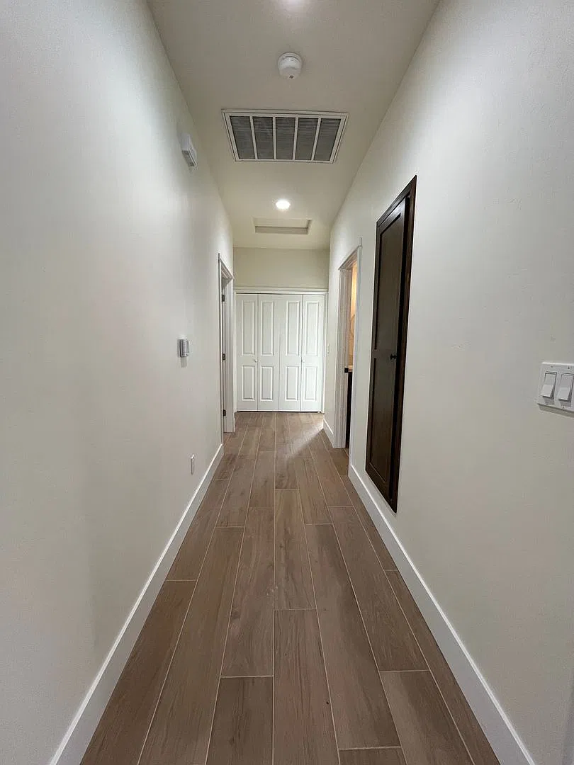 Beautiful Lindsay Home Available Now! — Photo 4