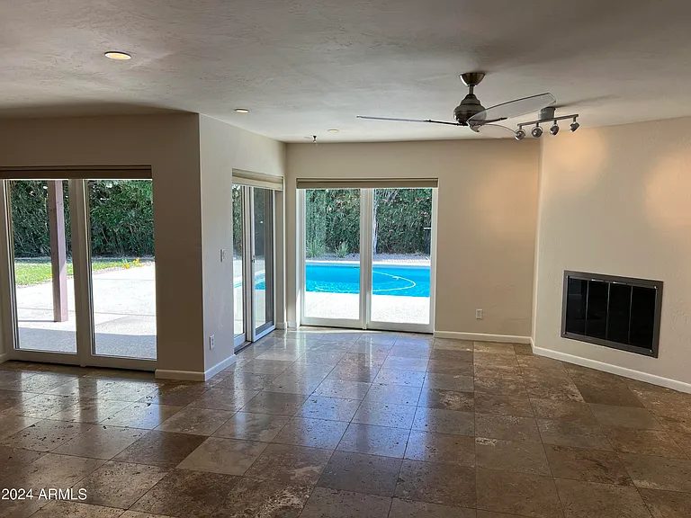 4539 E Karen Dr — Photo 16