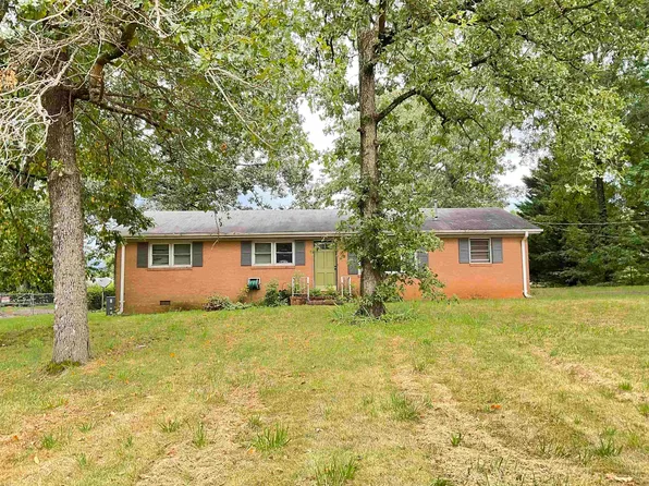 399 Wadsworth Rd, Spartanburg, SC 29301
