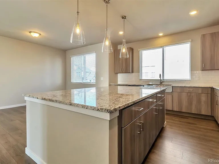 16762 Tejon Pl — Photo 11