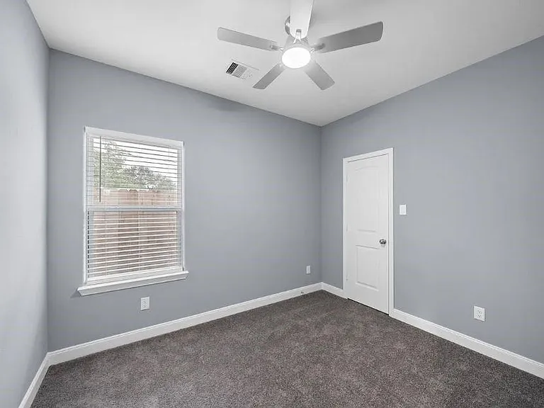 5222 Bataan Rd — Photo 15