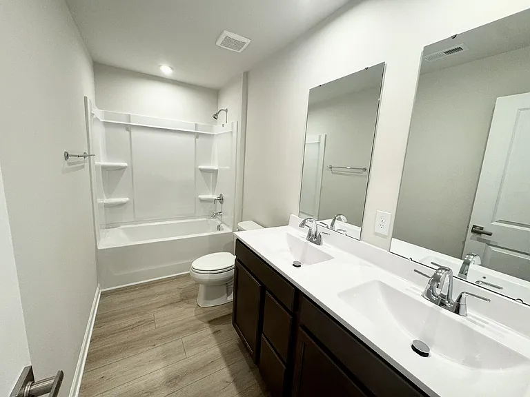 637 Coopers Mill Dr — Photo 14