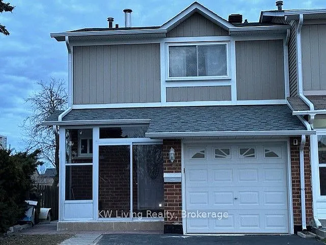 77 Phalen Cres — Photo 1