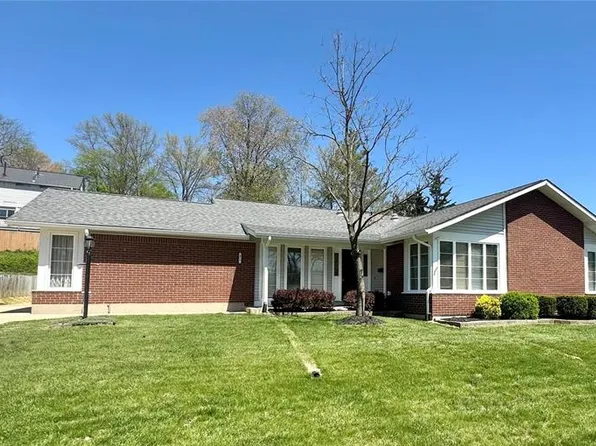 477 Graywood Dr, Ballwin, MO 63011