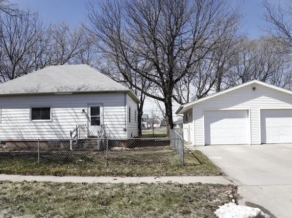 1102 H Ave, Kearney, NE 68847