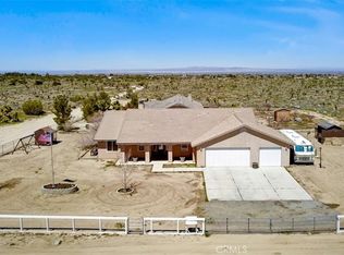 3724 White Fox Trl, Phelan, CA 92371