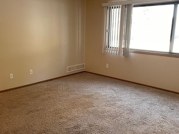 4th image of 22820 Durand Ave #C7